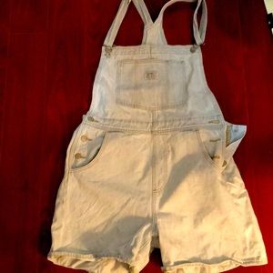 Levi shortalls- caught napping nwot